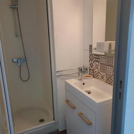 Cosy En Bord De - Port Santia Lucia St Raphael Appartement *