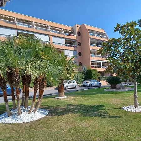 Appartement Cosy En Bord De - Port Santia Lucia St Raphael *