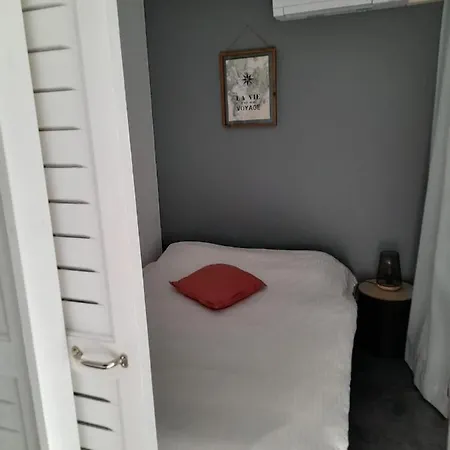 Cosy En Bord De - Port Santia Lucia St Raphael